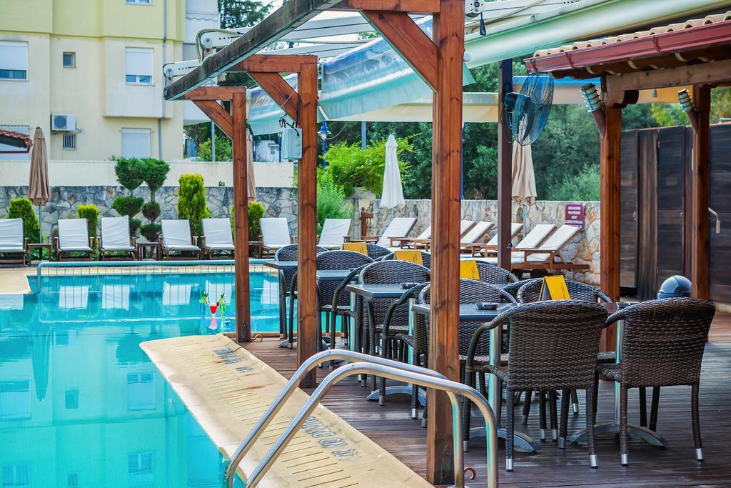 Nereides Hotel 卡尼奥提 外观 照片