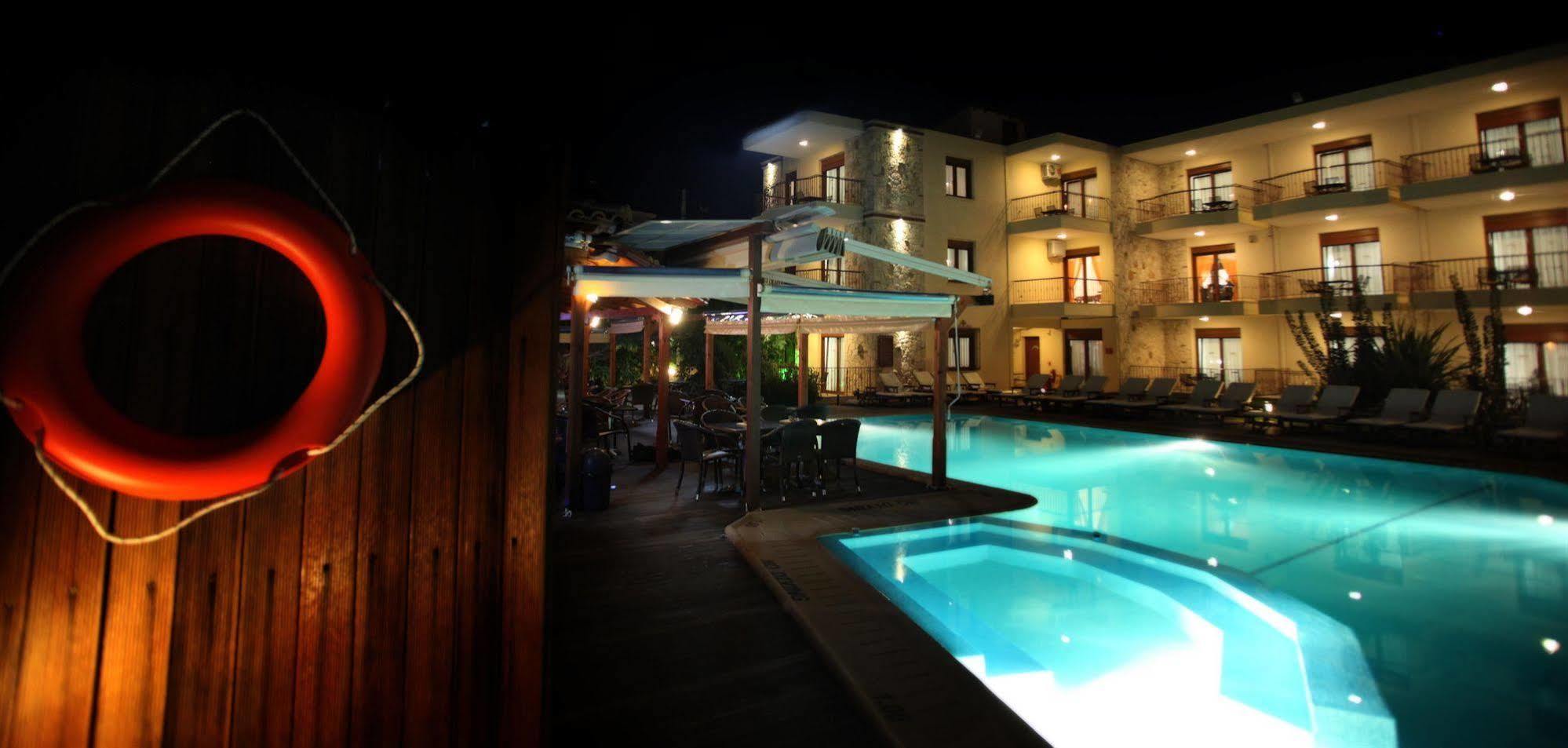 Nereides Hotel 卡尼奥提 外观 照片